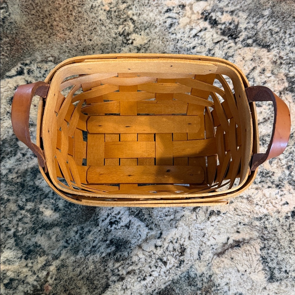Longaberger Key Basket - Picture 2 of 6
